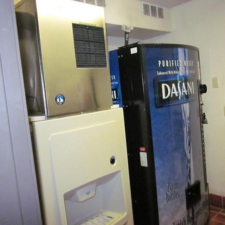 Americas Best Value Inn Stockton Extérieur photo
