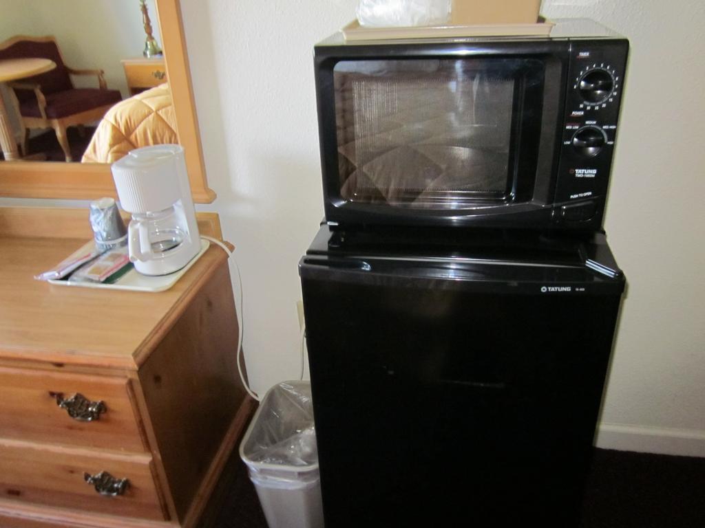 Americas Best Value Inn Stockton Extérieur photo