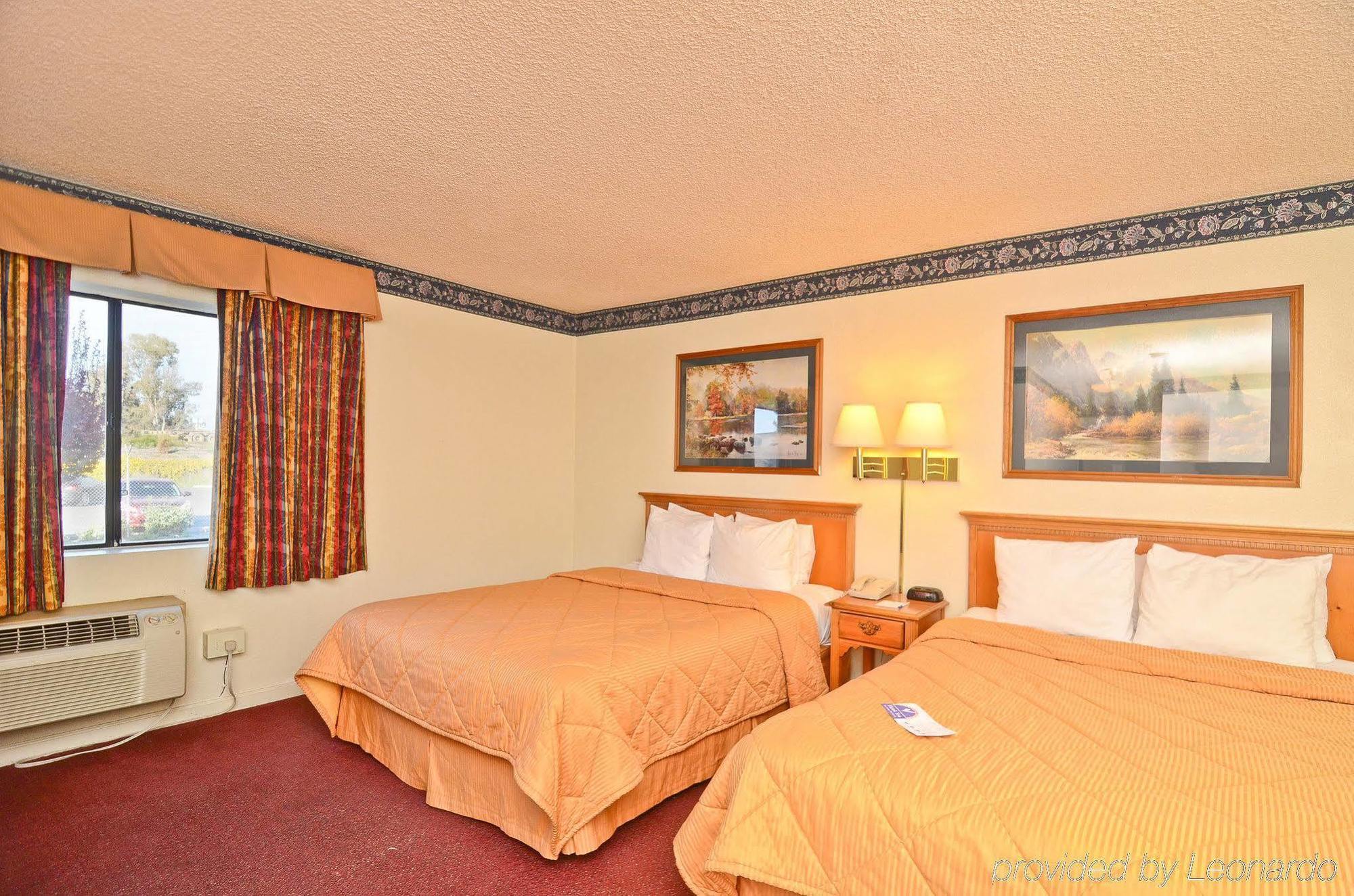 Americas Best Value Inn Stockton Chambre photo